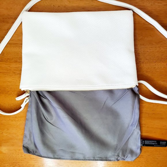 Remi/Reid | Faux White Leather 10" Crossbody Purse NEW - Picture 7 of 10